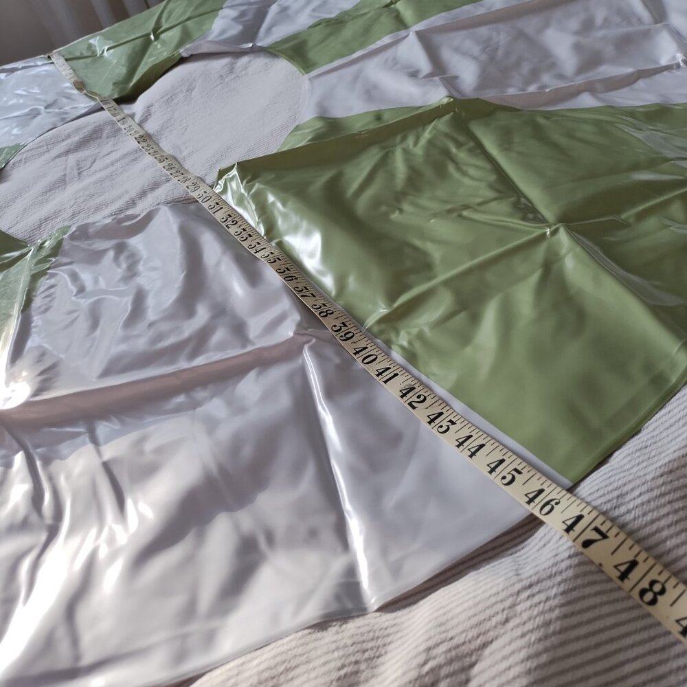 NWT Honeysuckle Swim Co. Green and White Oversized Adult Pool Float - Picture 5 of 7